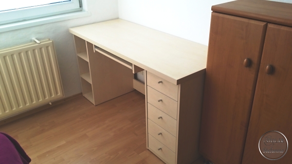 Písací stôl na mieru