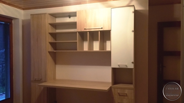 Písacia zostava v detskej izbe